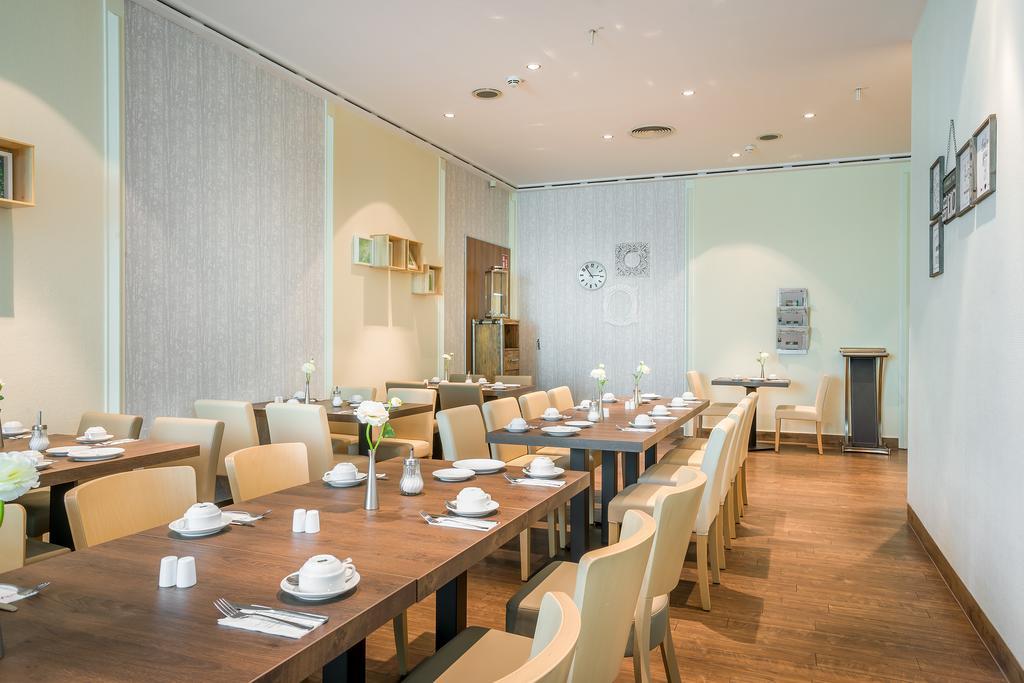 Novum Hotel New Madison Duesseldorf Hauptbahnhof - Dusseldorf — Photos 2